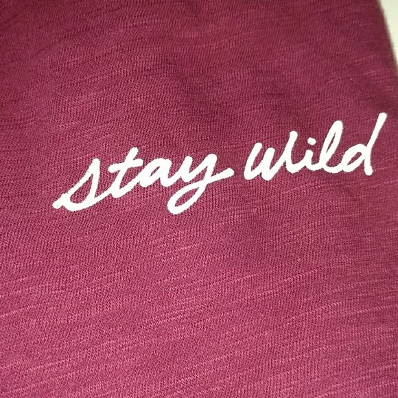 Old Navy Stay Wild Maroon Tee - Picture 3 of 4